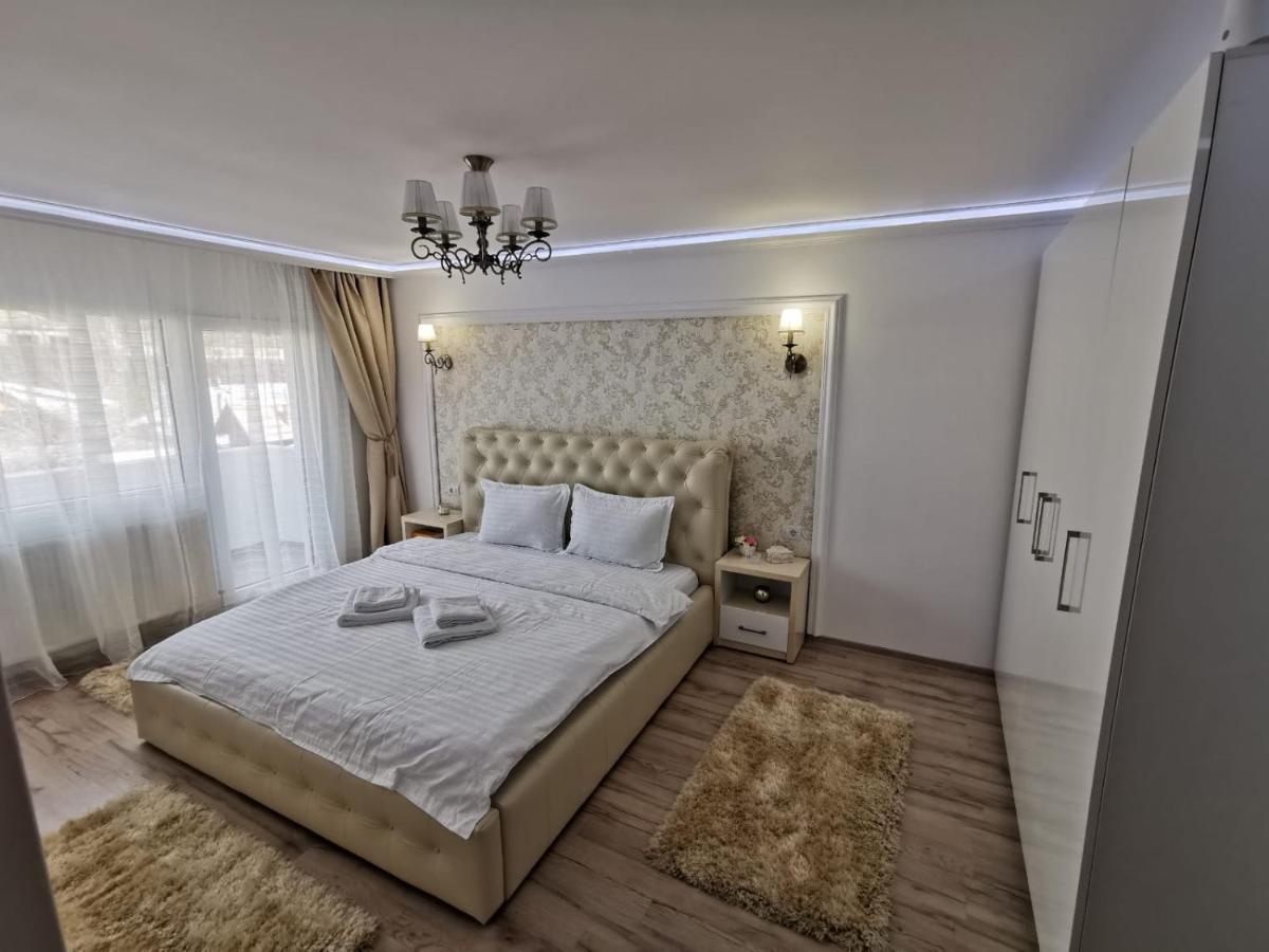 Апартаменты Apartament Gold Luxury Тыргу-Окна Экстерьер фото