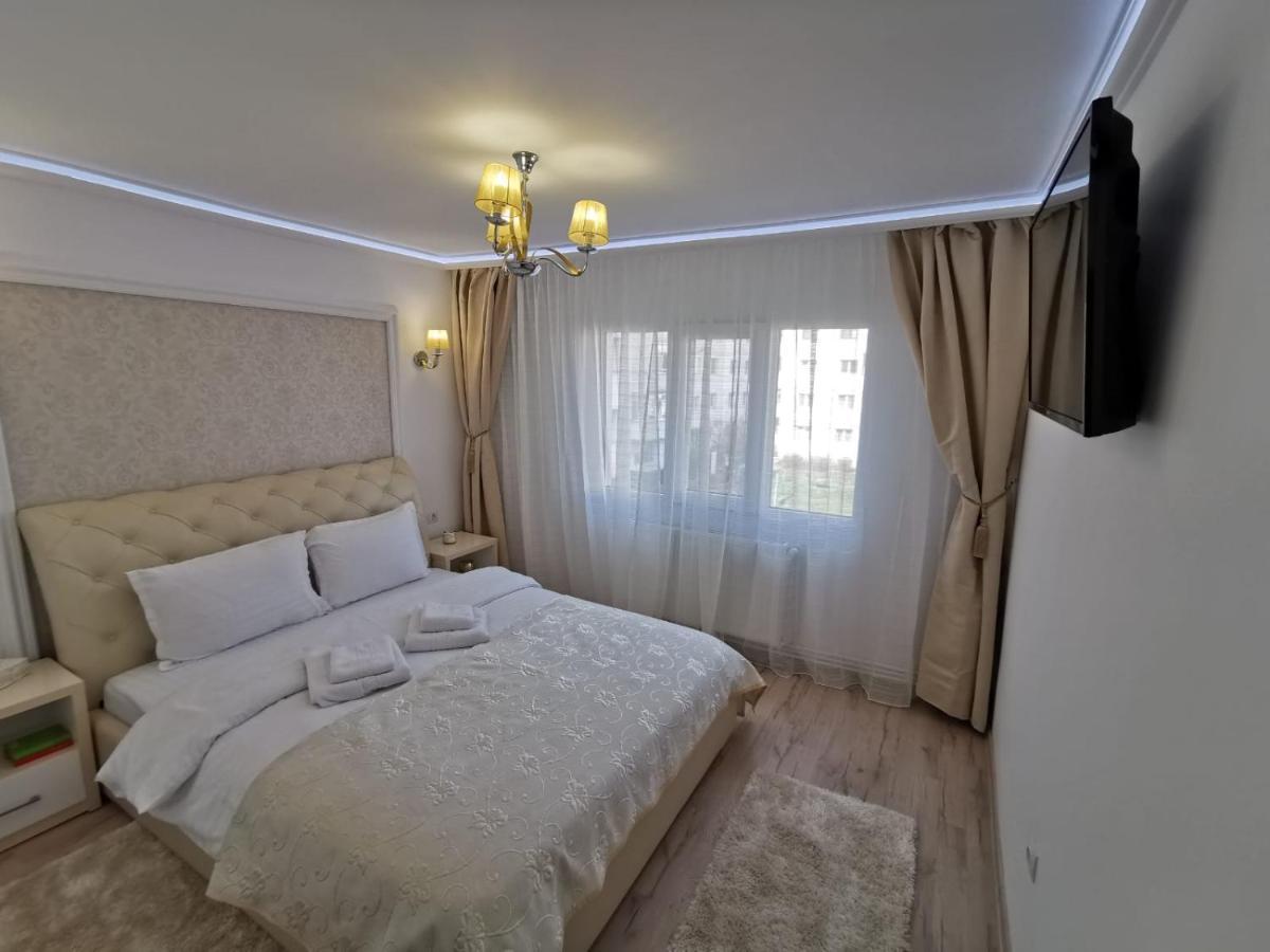 Апартаменты Apartament Gold Luxury Тыргу-Окна Экстерьер фото